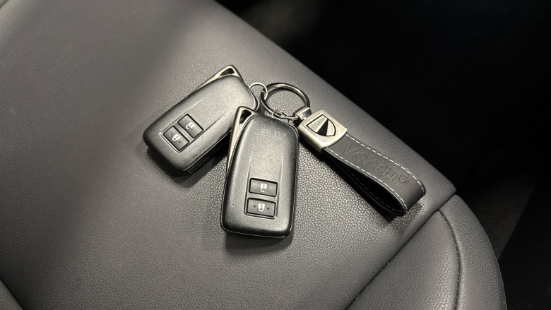 Lexus NX 300h 2.5 5dr CVT FWD [17 inch Alloy/without Nav] Hybrid Estate